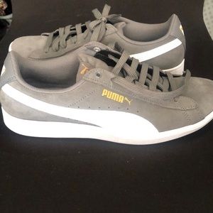Puma Sneakers Size 9